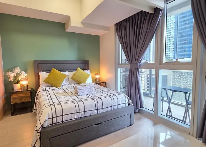 Apartamento Bgc Uptown Cosy Vibe With Balcony And Fast Wi-fi Close To Grand Hyatt Malls St Lukes Manila