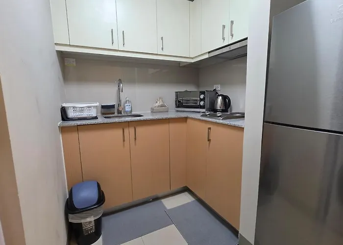 Bgc Uptown Cosy Vibe With Balcony And Fast Wi-fi Close To Grand Hyatt Malls St Lukes Apartamento